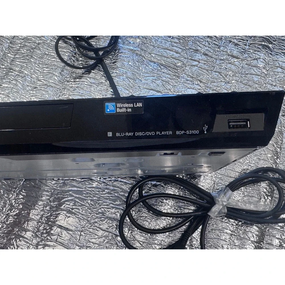 Sony BDP-S3100 Blu-ray DVD Player Built-in Wi-Fi Streaming Black HDMI USB